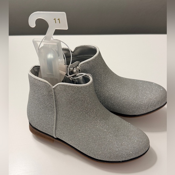 Cat & Jack Other - Cat & Jack Sparkly Silver Kids‎ Boots